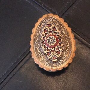 Russian Handcrafted Oval Floral Wooden Trinket Box Siberia 2006